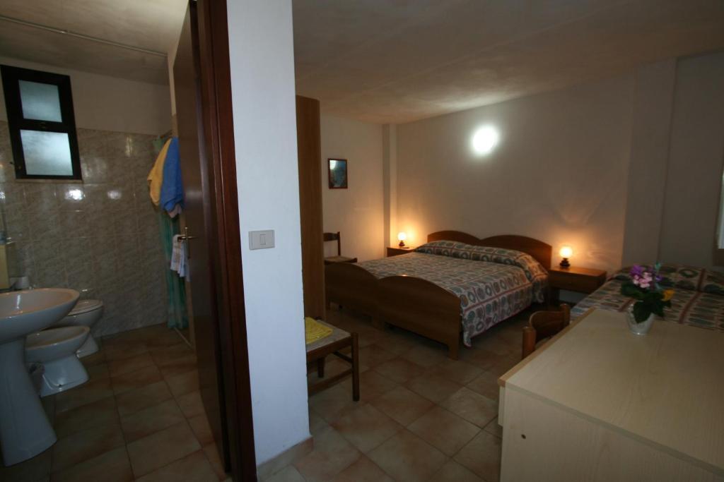 Hotel Club Poseidon Stalettì Szoba fotó